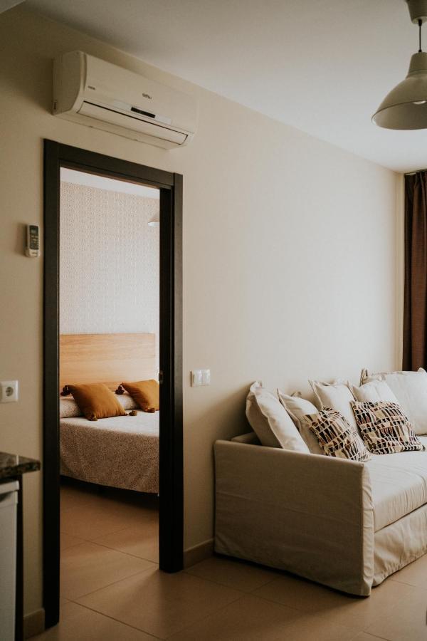 Apartamentos Poniente - Mares Torre Del Mar Exterior foto